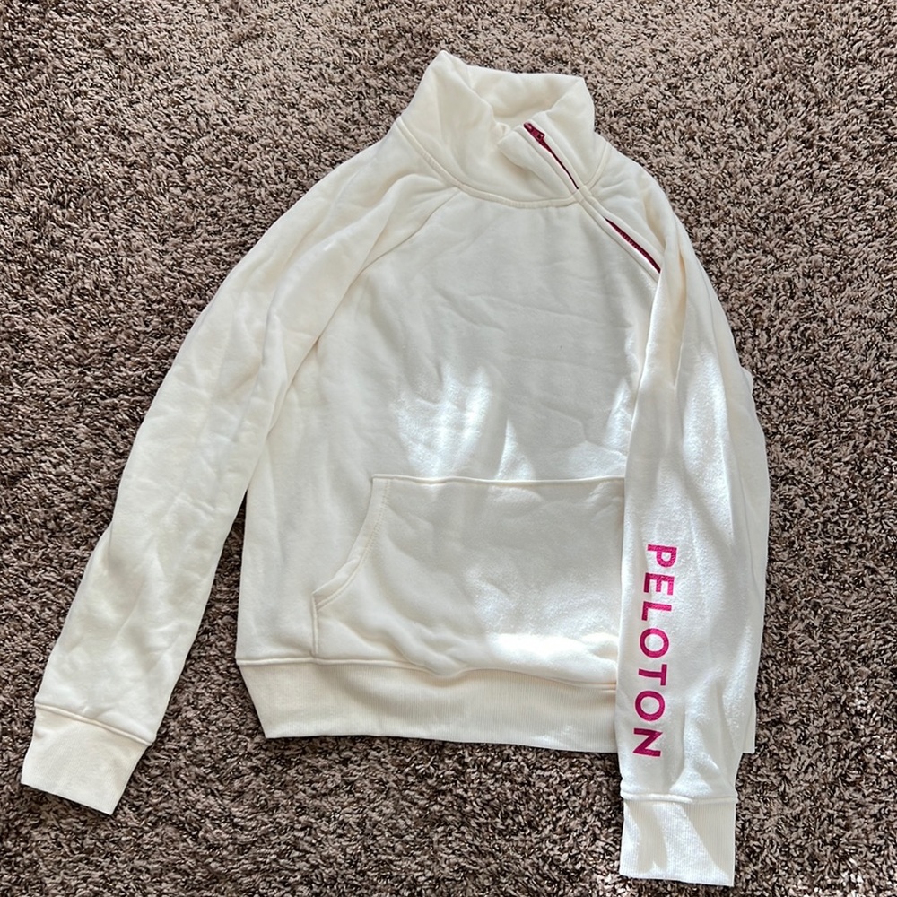 Women’s Peloton sweatshirt